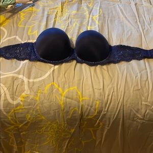👜Bundle 3/$40 Victoria’s Secret strapless bra